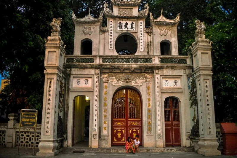 Đền Quán Thánh