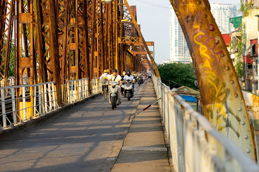 cầu Long Biên