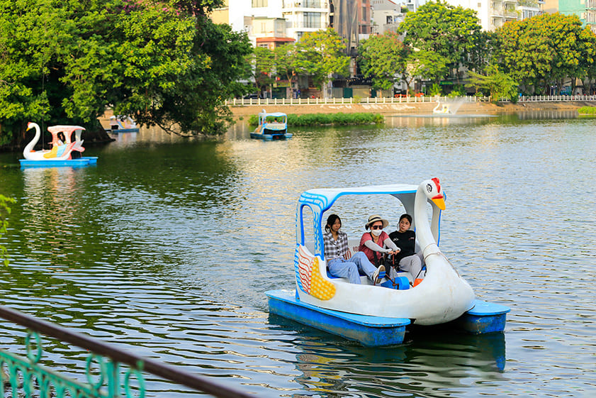 Trải nghiệm Hồ T&acirc;y