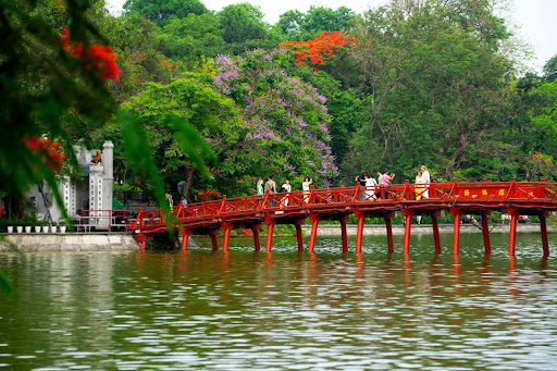 Why Hanoi captivates international visitors?